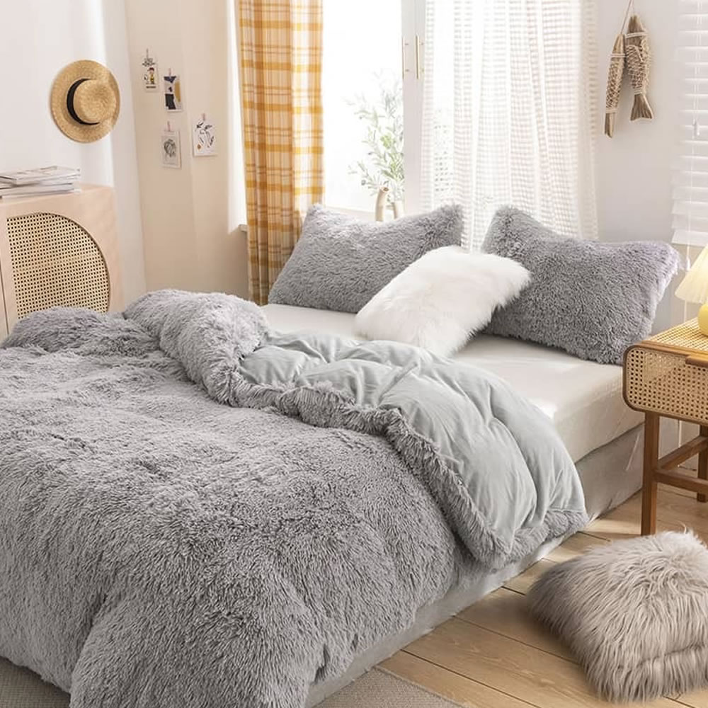 Luxury Plush Shaggy Bedding Sets: image 11