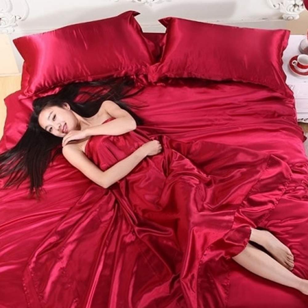 Satin Silk Bedding Set: image 3