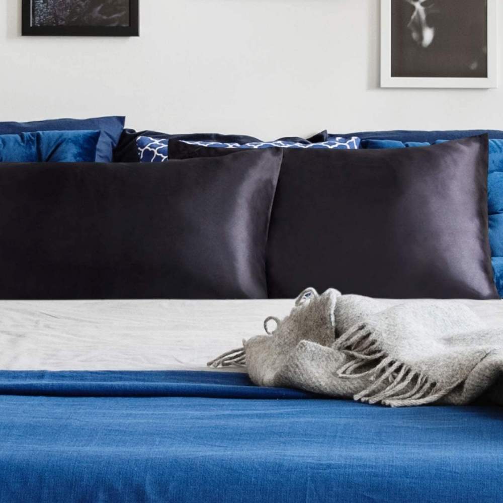Satin Silk Pillowcase: image 16